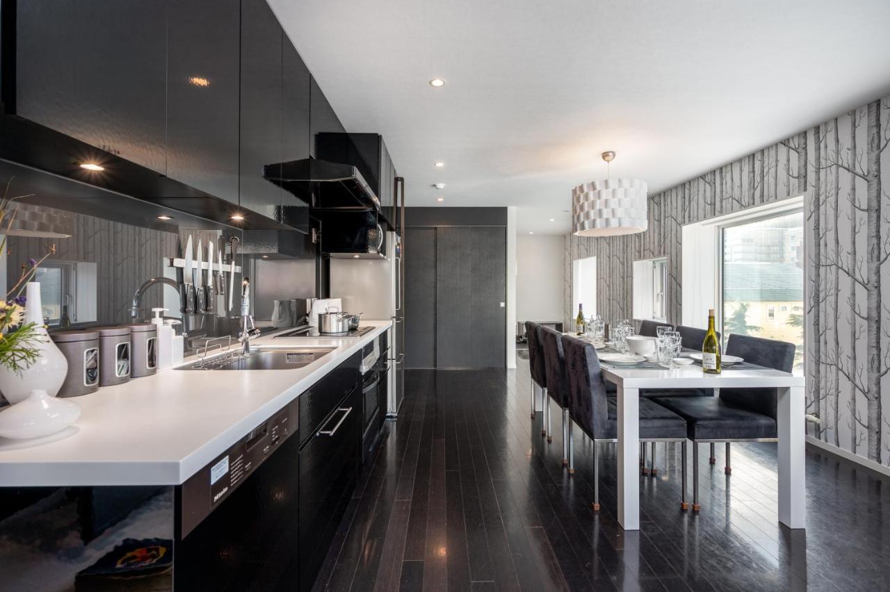 Kira Kira Suites By H2 Life คุตชาน ภายนอก รูปภาพ