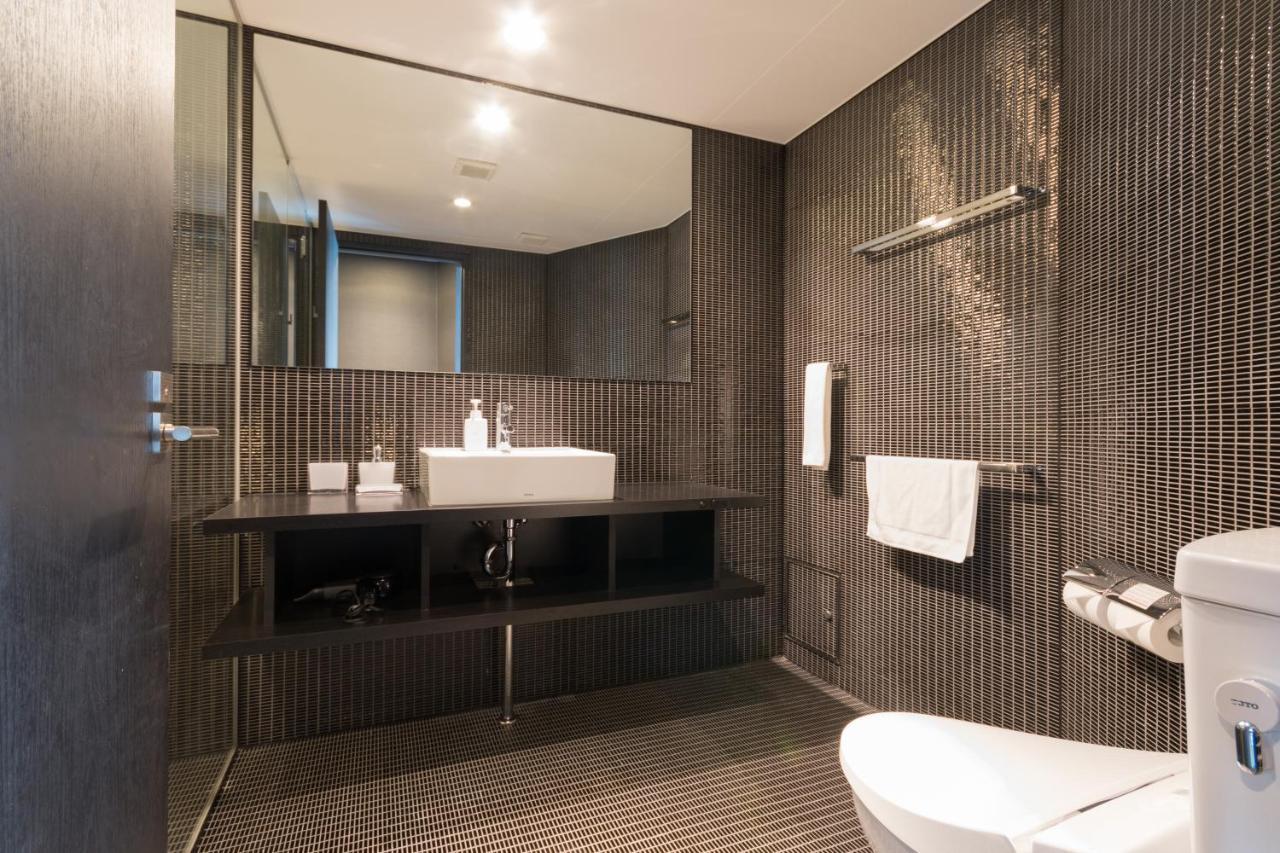 Kira Kira Suites By H2 Life คุตชาน ภายนอก รูปภาพ