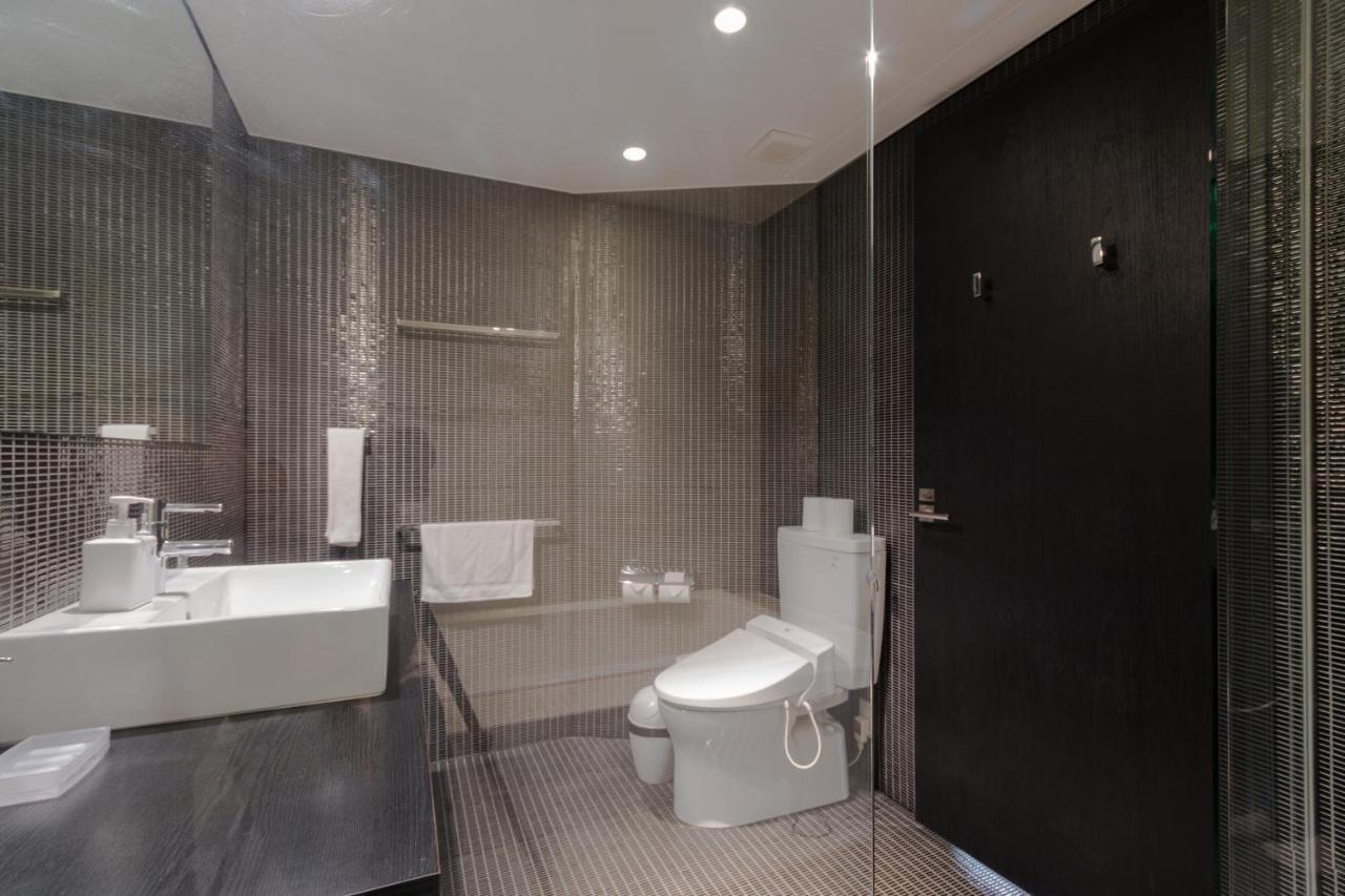 Kira Kira Suites By H2 Life คุตชาน ภายนอก รูปภาพ